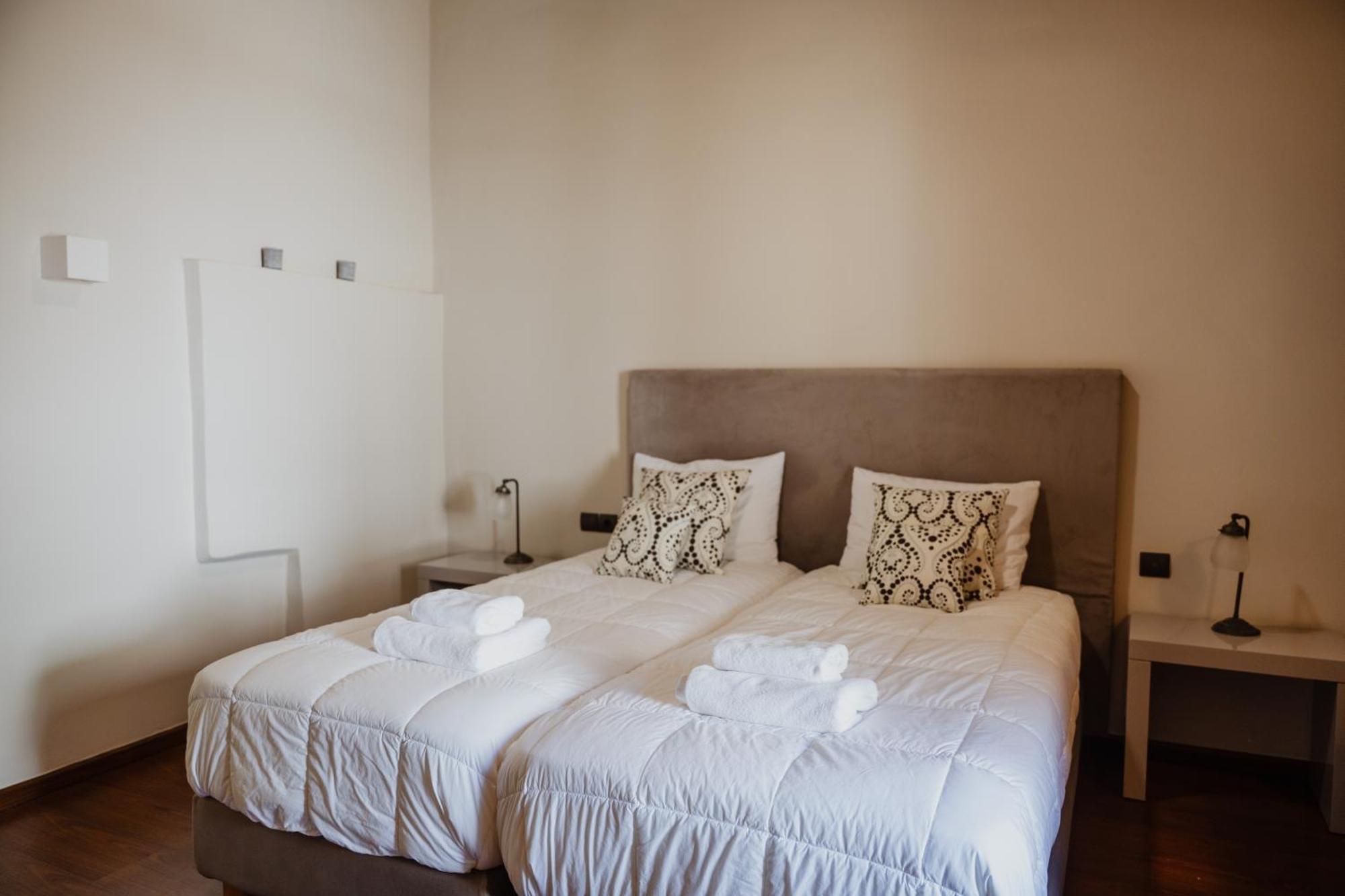 Domus Polymnia, Hospitality At Its Best! Σπήλι Εξωτερικό φωτογραφία