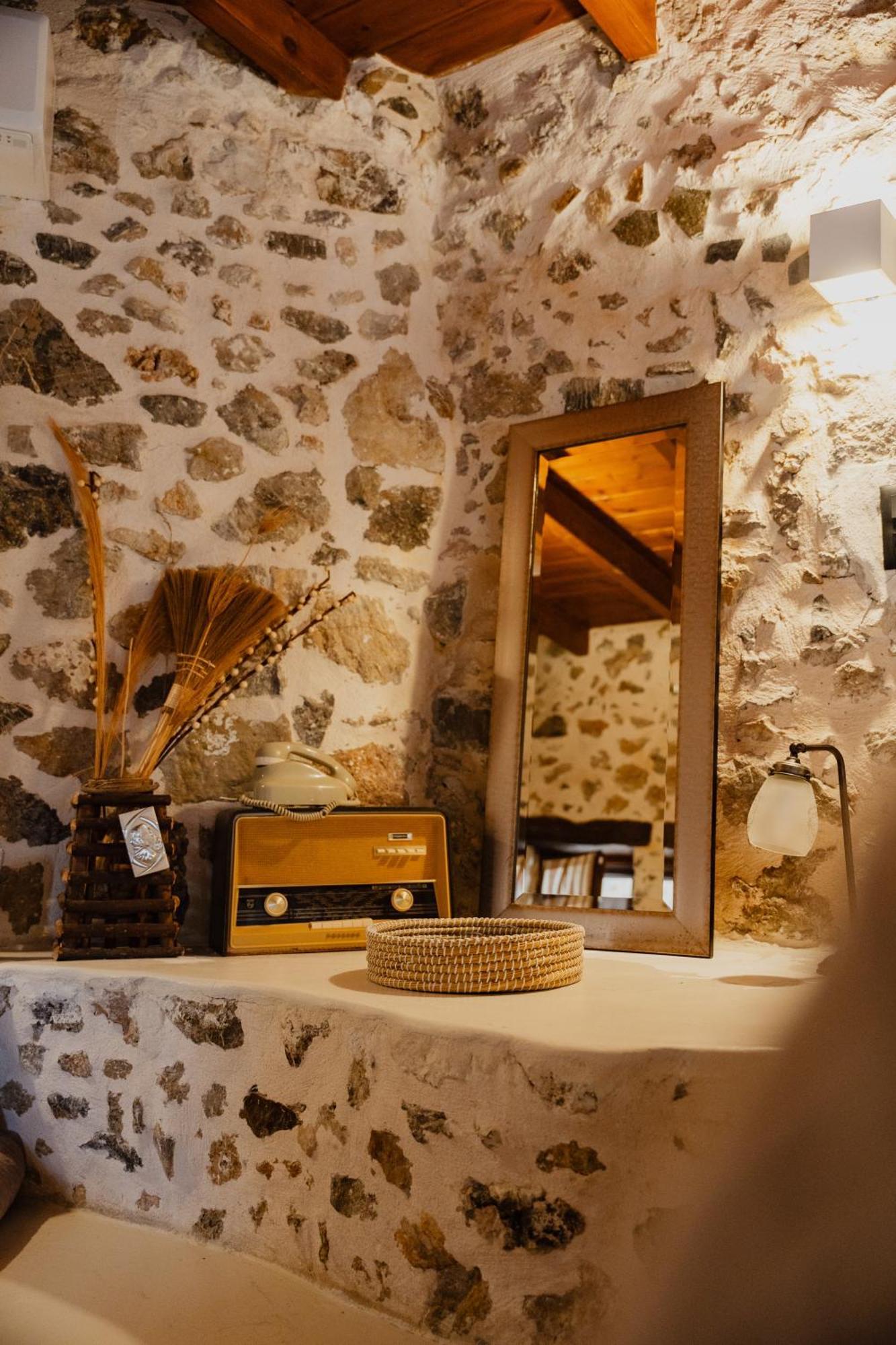 Domus Polymnia, Hospitality At Its Best! Σπήλι Εξωτερικό φωτογραφία