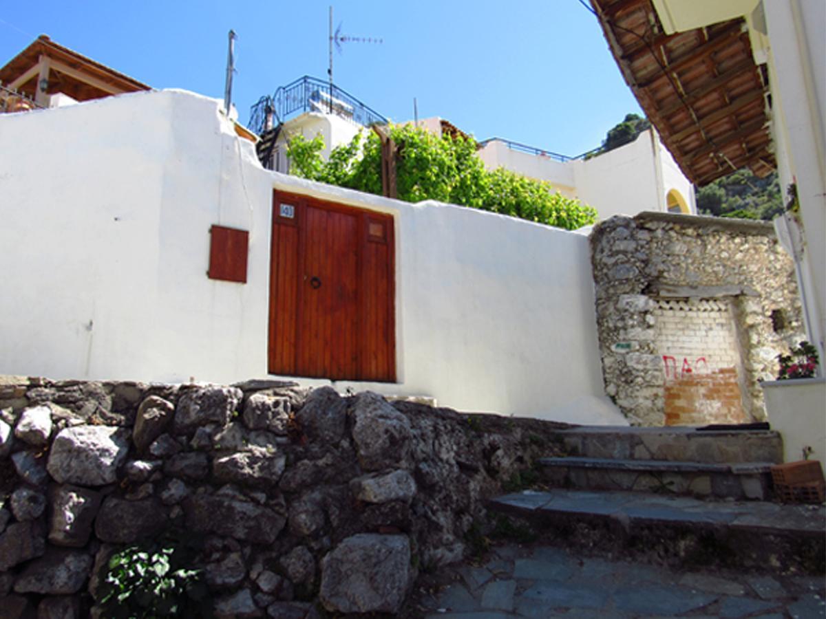 Domus Polymnia, Hospitality At Its Best! Σπήλι Εξωτερικό φωτογραφία